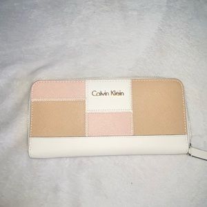 Calvin Klein Multicolored Wallet with zipper